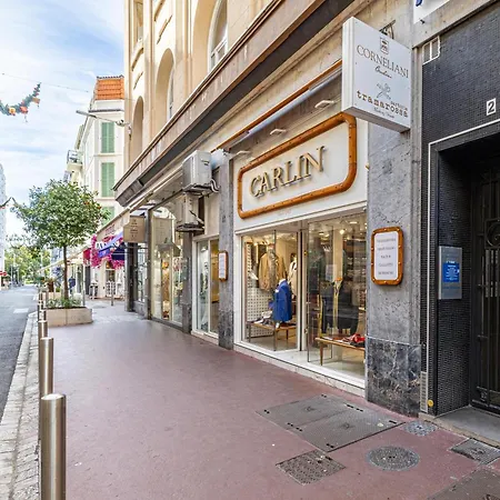 Le Vanille Cosy Au Coeur De La Banane Cannes